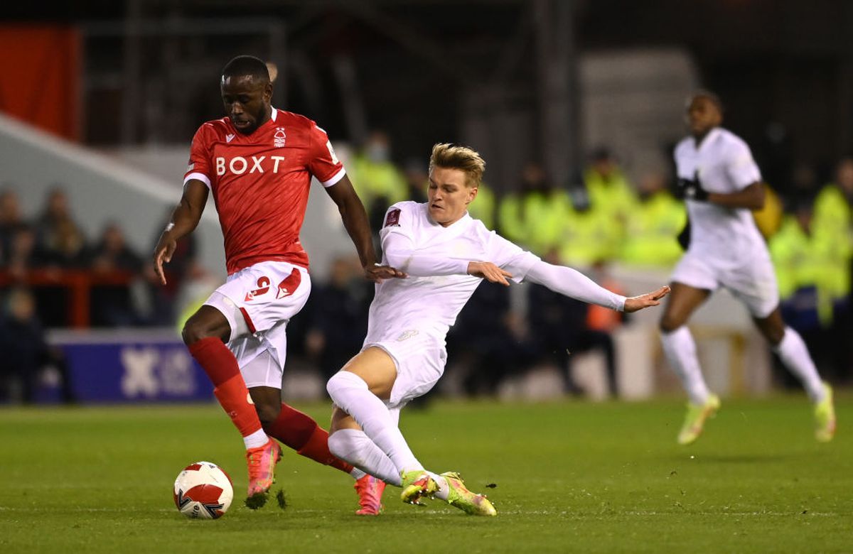 De ce a jucat Arsenal într-un echipament complet alb la meciul de Cupa Angliei cu Nottingham. „Tunarii”, eliminați!