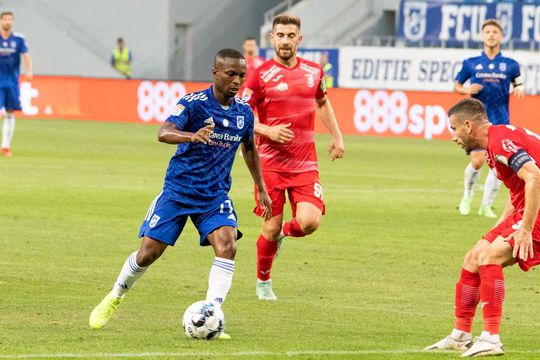 Asamoah a jucat în 20 de meciuri din campionat pentru Craiova, nu a marcat niciun gol și a încasat trei cartonașe galbene