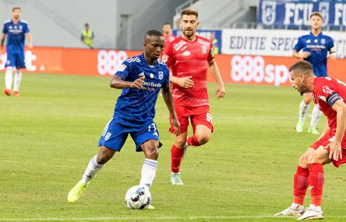Asamoah a jucat în 20 de meciuri din campionat pentru Craiova, nu a marcat niciun gol și a încasat trei cartonașe galbene