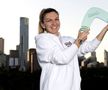 Simona Halep, alături de trofeul de la Melbourne Summer Set 1 // foto: Twitter @Simona_Halep