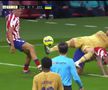 Imagini incredibile în Atletico Madrid - Barcelona » Ferran Torres și Stefan Savic s-au încăierat pe teren