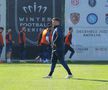 Pintilii e șeful, Filip și Stoica „secunzi” » Cum arată antrenamentele FCSB din Turcia + Echipa roș-albastră stă în hotel cu formația care i-a ofertat un titular