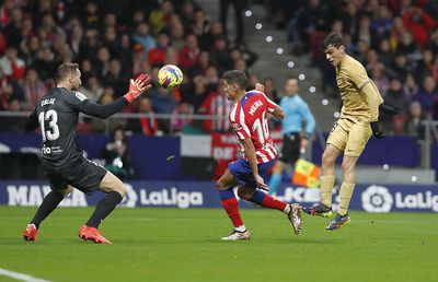 Un jucător de la Atletico Madrid, revoltat după meciul cu Barcelona: „Nu înțeleg de ce am început așa. Am intrat cu frică” » Concluziile lui Simone și Xavi