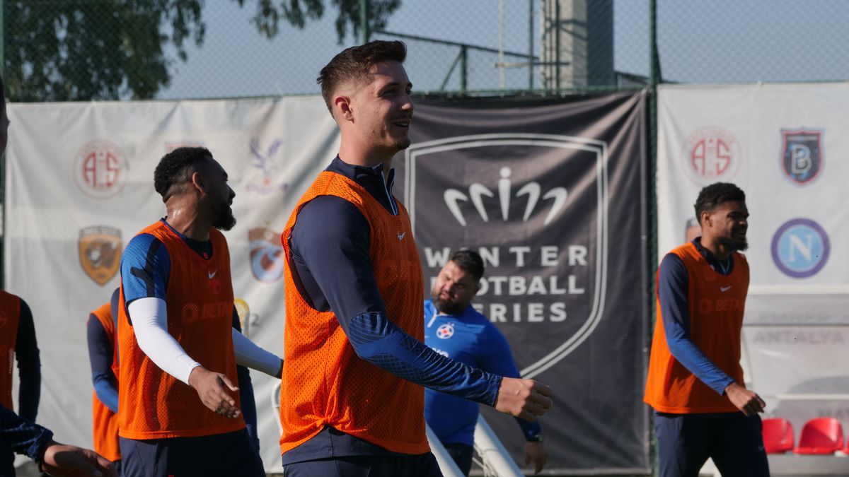 Pintilii e șeful, Filip și Stoica „secunzi” » Cum arată antrenamentele FCSB din Turcia + Echipa roș-albastră stă în hotel cu formația care i-a ofertat un titular