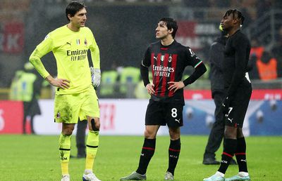 „A dat fiori apărării” » Tătărușanu, analizat de italieni după ce a primit două goluri în 10 minute de la AS Roma