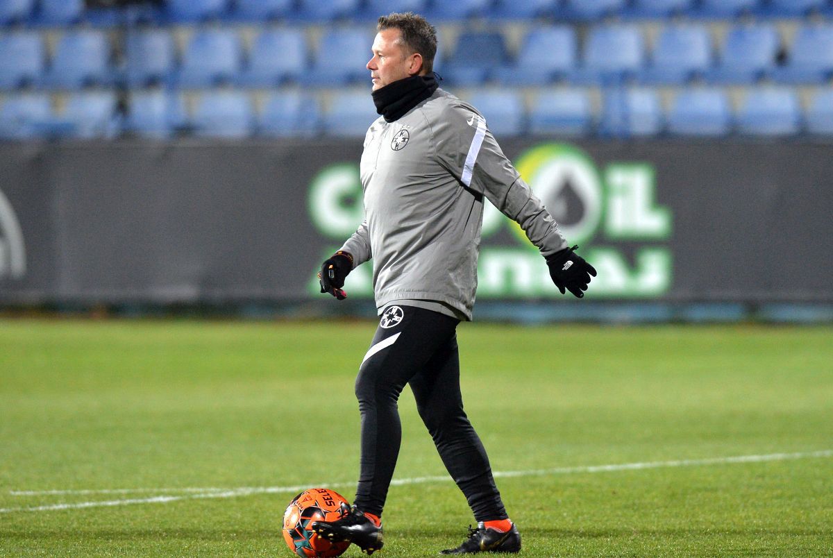 FCSB, la un pas să rămână fără unul dintre cei mai importanți oameni! A refuzat oferta lui Gigi Becali și are două propuneri tentante pe masă!