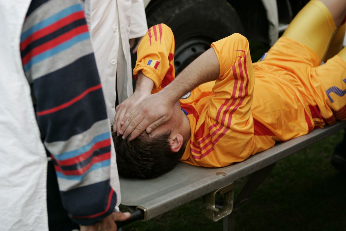 Cum l-a înșelat FRF pe internaționalul care tocmai suferise cea mai gravă accidentare a carierei: „Nu mi-a venit să cred. Președintele venise la mine, în avion”