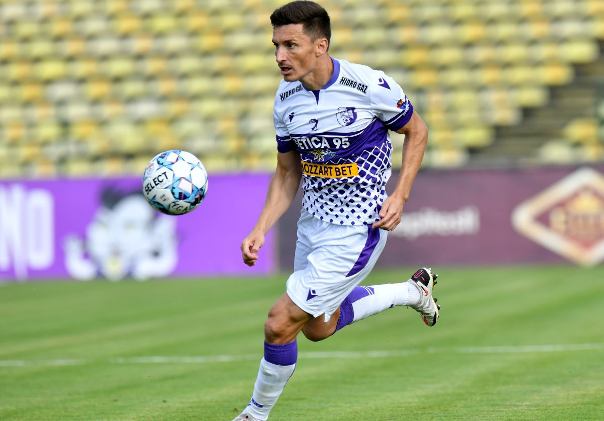 Un fost fotbalist din Liga 1 dezvăluie cea mai mare primă promisă în carieră, pe care însă nu a încasat-o niciodată: „La 20 minute după meci, deja aveam banii cheltuiți”