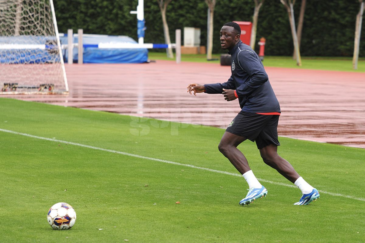 „Ce faci, mă, i-ai dat-o lui Yuri?” » Antrenament pe două anotimpuri: FCSB a ieșit „la joacă” în Antalya. Noua achiziție a captat toate privirile