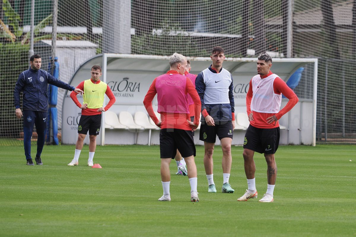 „Ce faci, mă, i-ai dat-o lui Yuri?” » Antrenament pe două anotimpuri: FCSB a ieșit „la joacă” în Antalya. Noua achiziție a captat toate privirile