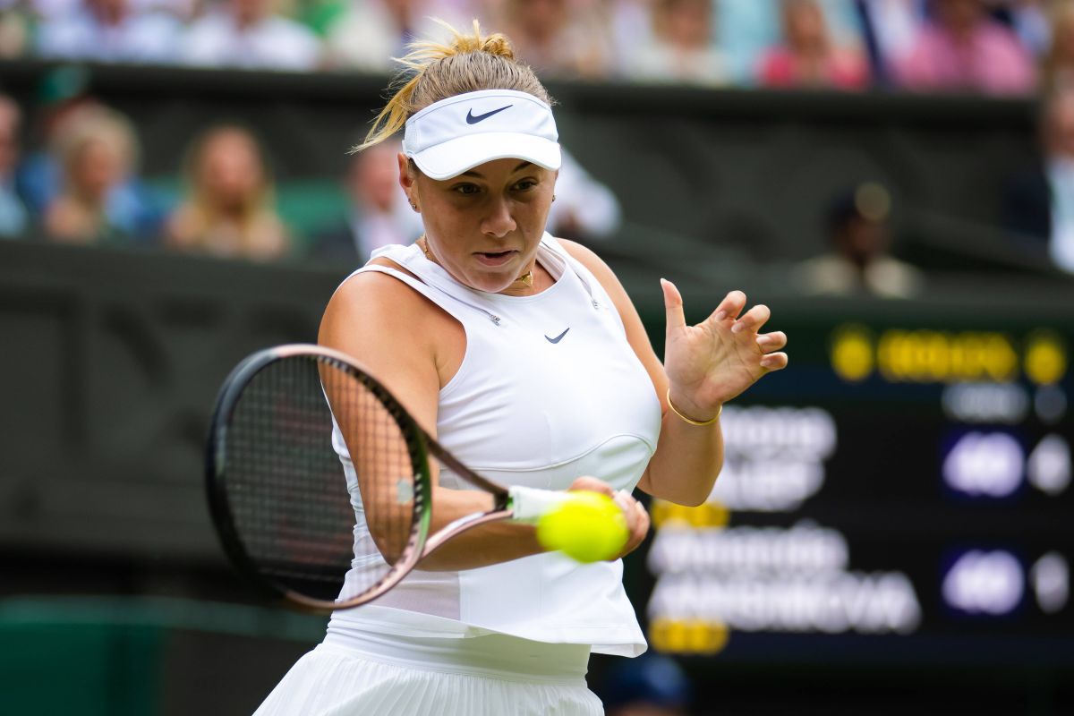 S-a răzgândit » Decizia jucătoarei care n-a mai suportat comentariile fanilor despre sânii ei