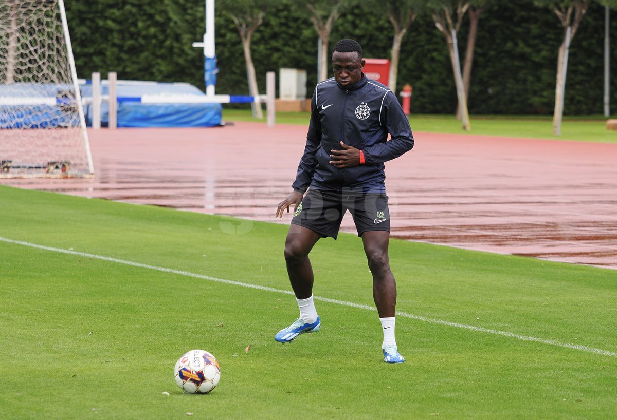 „Ce faci, mă, i-ai dat-o lui Yuri?” » Antrenament pe două anotimpuri: FCSB a ieșit „la joacă” în Antalya. Noua achiziție a captat toate privirile