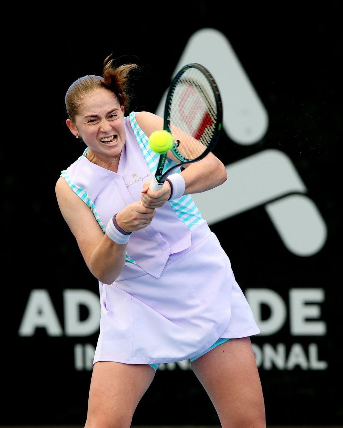 „Aroganța” lui Ostapenko, după ce tocmai a eliminat-o pe Sorana Cîrstea în turul 1: „Am dormit, că îi luam și primul set”