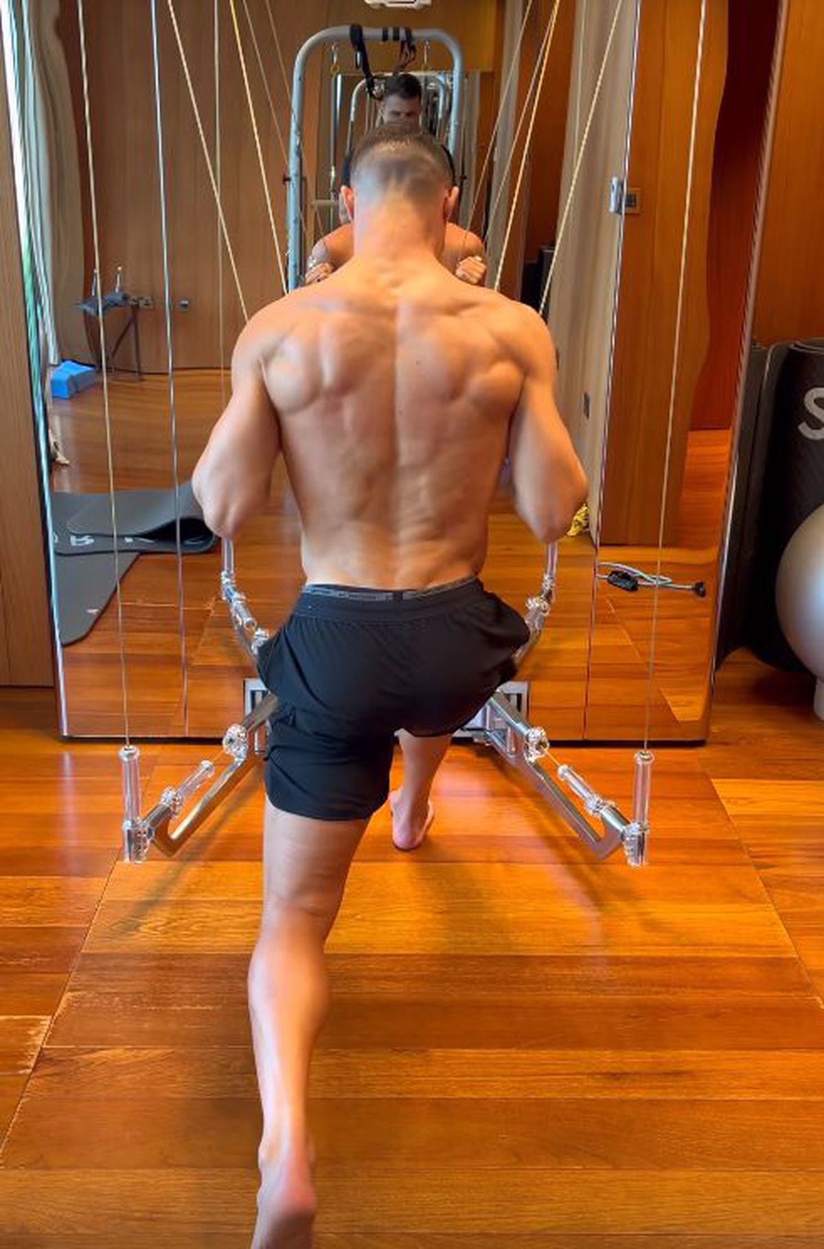 Cristiano Ronaldo trage tare în sală