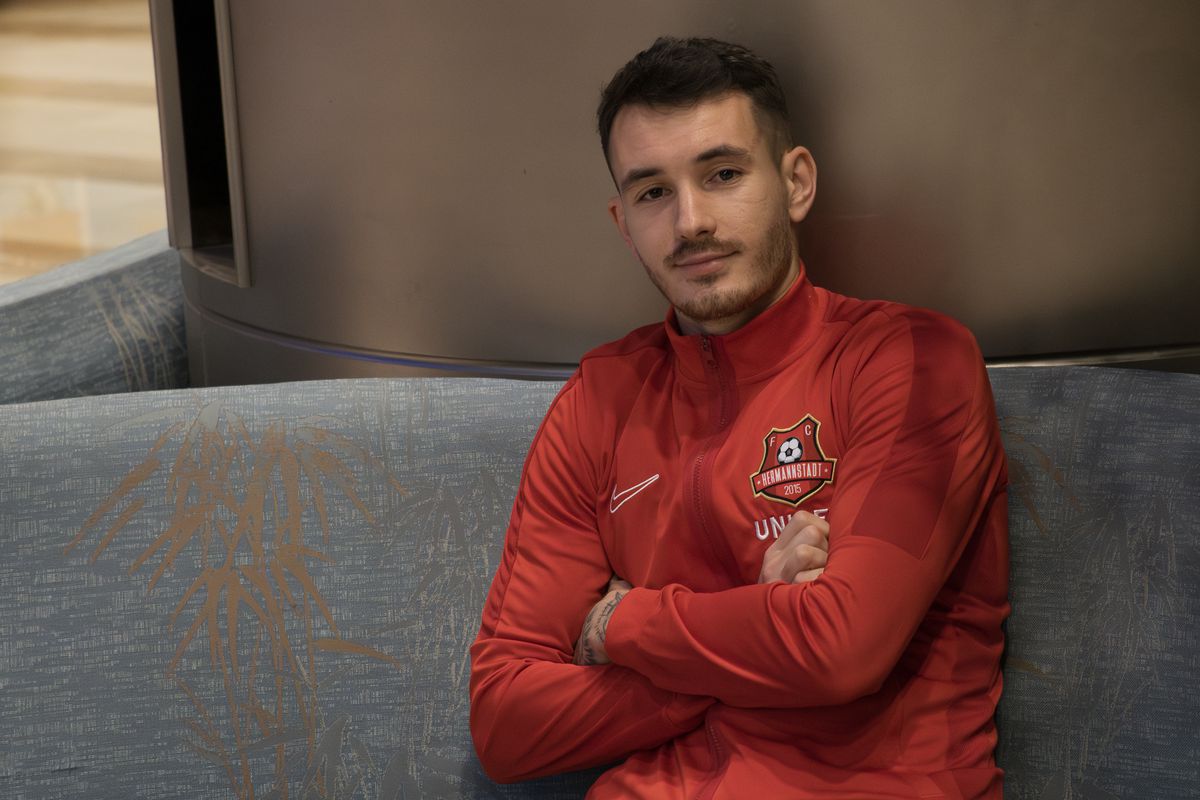 Cunoaște-l pe fotbalistul repatriat în Liga 1: de la copilăria de pe stradă, până la plăcerea nevinovată din cantonament » De ce n-a reușit afară: „E ca într-o relație”