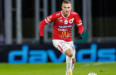 Fotbalistul dorit de Dinamo tocmai a devenit liber de contract! Azi se poate face transferul