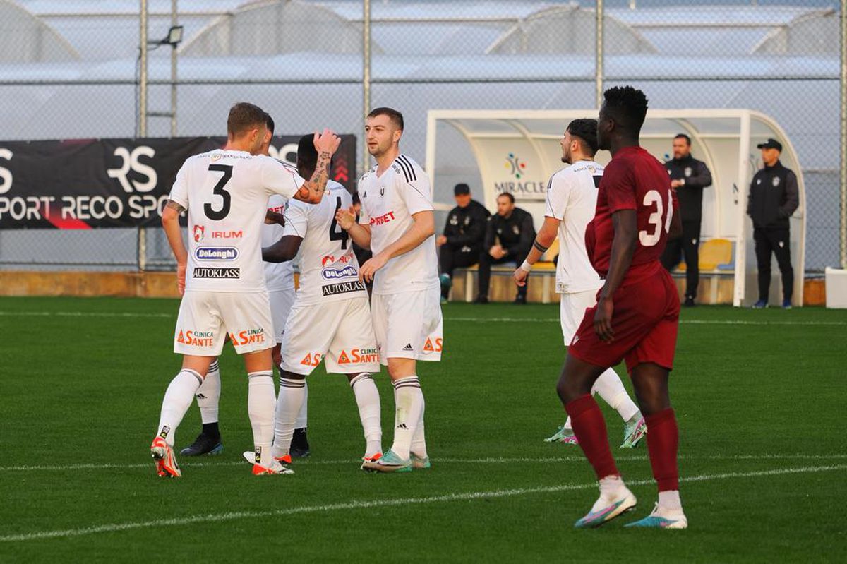 U Cluj, scoasă la tablă de campioana Albaniei! „Șepcile roșii”, repriză de coșmar în al doilea amical al iernii : ce au remarcat trimișii GSP în Antalya