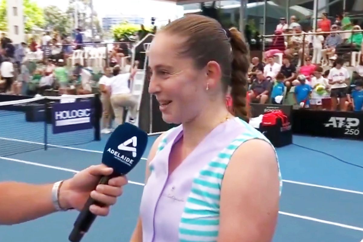 „Aroganța” lui Ostapenko, după ce tocmai a eliminat-o pe Sorana Cîrstea în turul 1: „Am dormit, că îi luam și primul set”