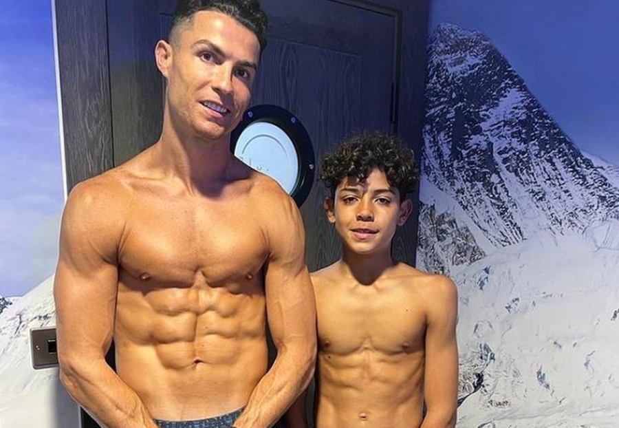 Fiul lui Cristiano Ronaldo, execuție genială! » L-a învățat să bată lovituri libere!