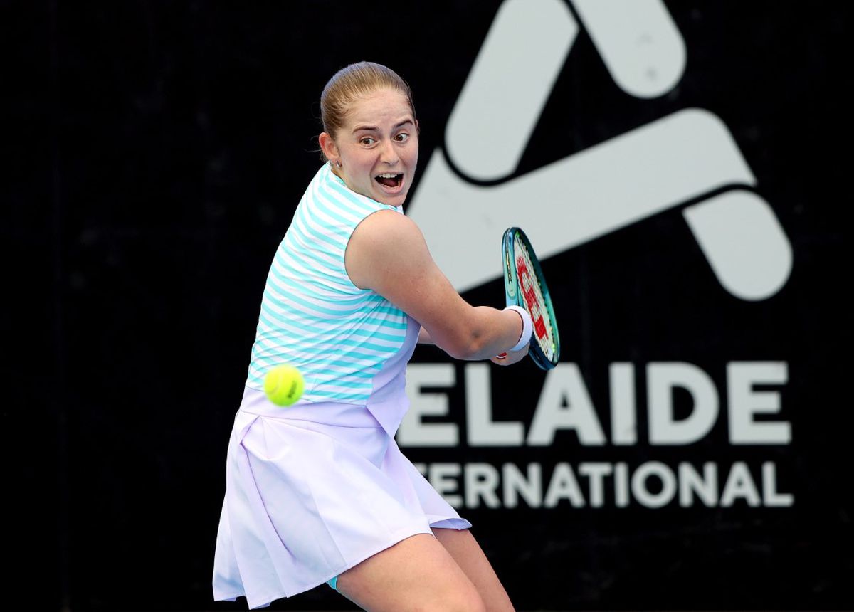 „Aroganța” lui Ostapenko, după ce tocmai a eliminat-o pe Sorana Cîrstea în turul 1: „Am dormit, că îi luam și primul set”