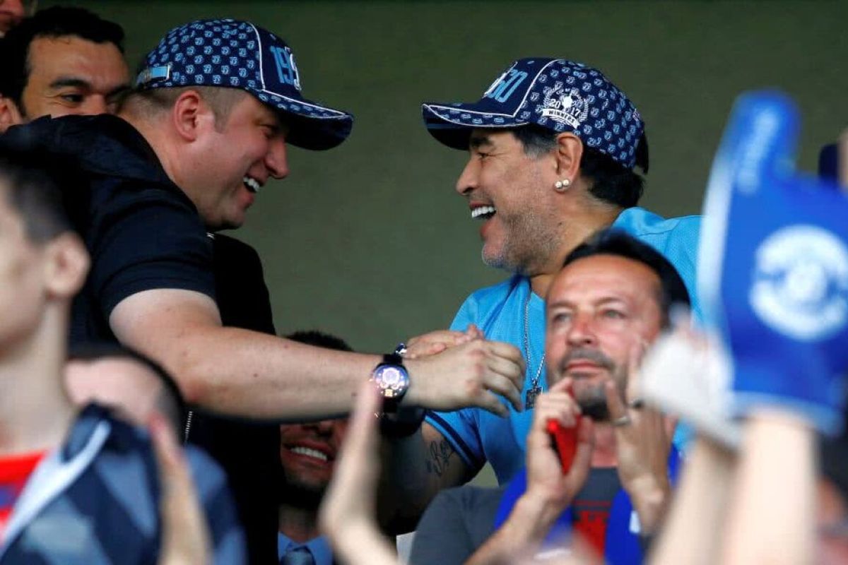 Diego Maradona, prezentare spectaculoasă la Dinamo Brest
