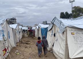 Cel mai vechi stadion din Fâșia Gaza este acum tabără de refugiați palestinieni » Arena a fost transformată în centru de detenție, apoi demolată de israelieni