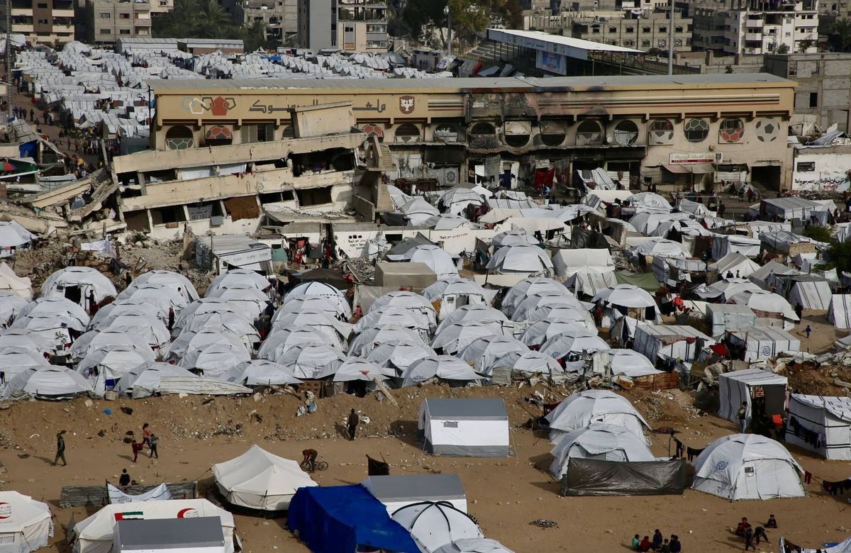 Cel mai vechi stadion din Fâșia Gaza este acum tabără de refugiați palestinieni » Arena a fost transformată în centru de detenție, apoi demolată de israelieni