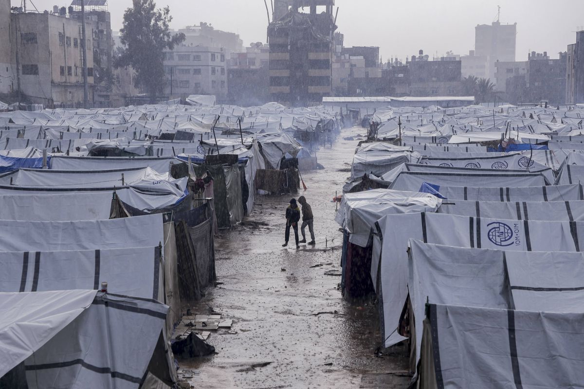 Cel mai vechi stadion din Fâșia Gaza este acum tabără de refugiați palestinieni » Arena a fost transformată în centru de detenție, apoi demolată de israelieni