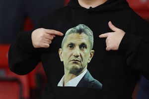 Ce au pregătit fanii pentru a-l susține pe Răzvan Lucescu » Antrenorul român va fi peste tot în tribune!