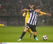 Măștile cu Răzvan Lucescu și steagurile „tricolore” n-au ajutat-o pe PAOK » Eliminare dramatică din Cupa Greciei: gol decisiv în minutul 107