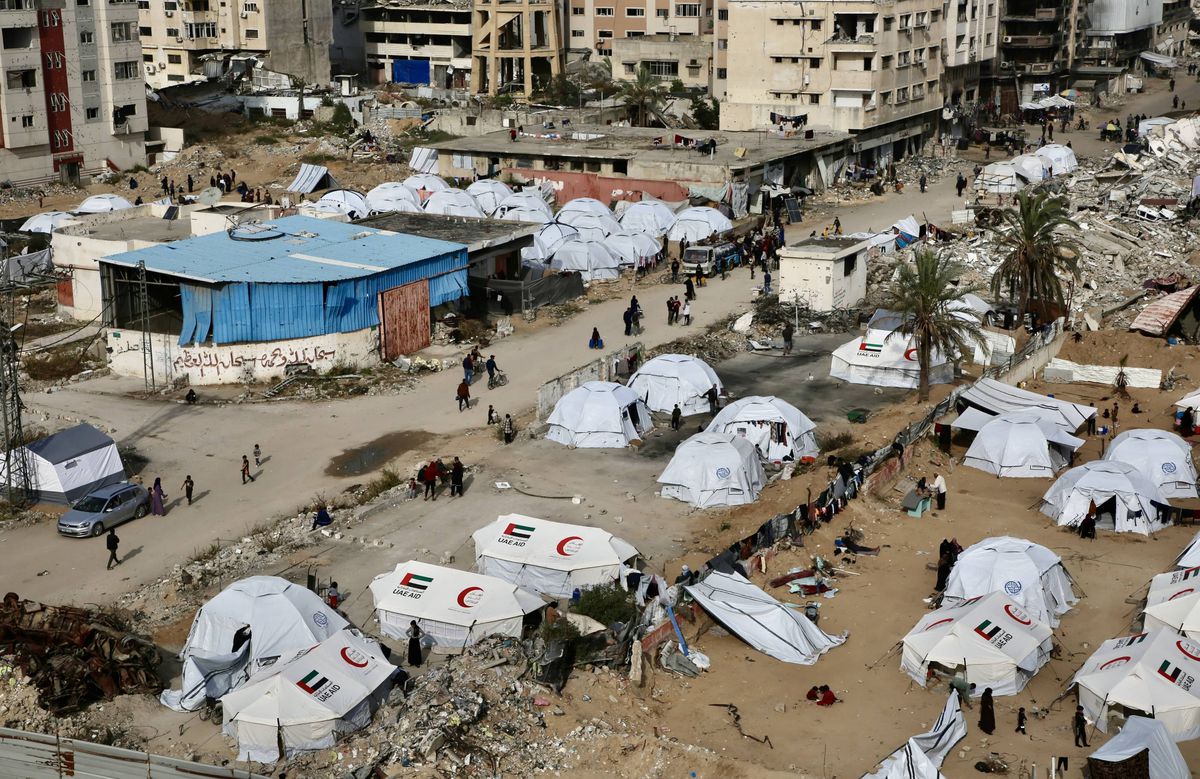 Cel mai vechi stadion din Fâșia Gaza este acum tabără de refugiați palestinieni » Arena a fost transformată în centru de detenție, apoi demolată de israelieni