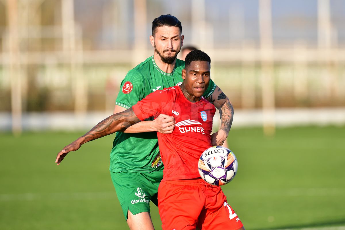 Sportul din Buzău e pe butuci » Eugen Neagoe a răbufnit: „Nu mai ascundem gunoiul sub preș! Vă cruciți dacă vedeți unde ne antrenăm, amatorism e puțin spus. Mergem cu autobuzul 14 la țară”