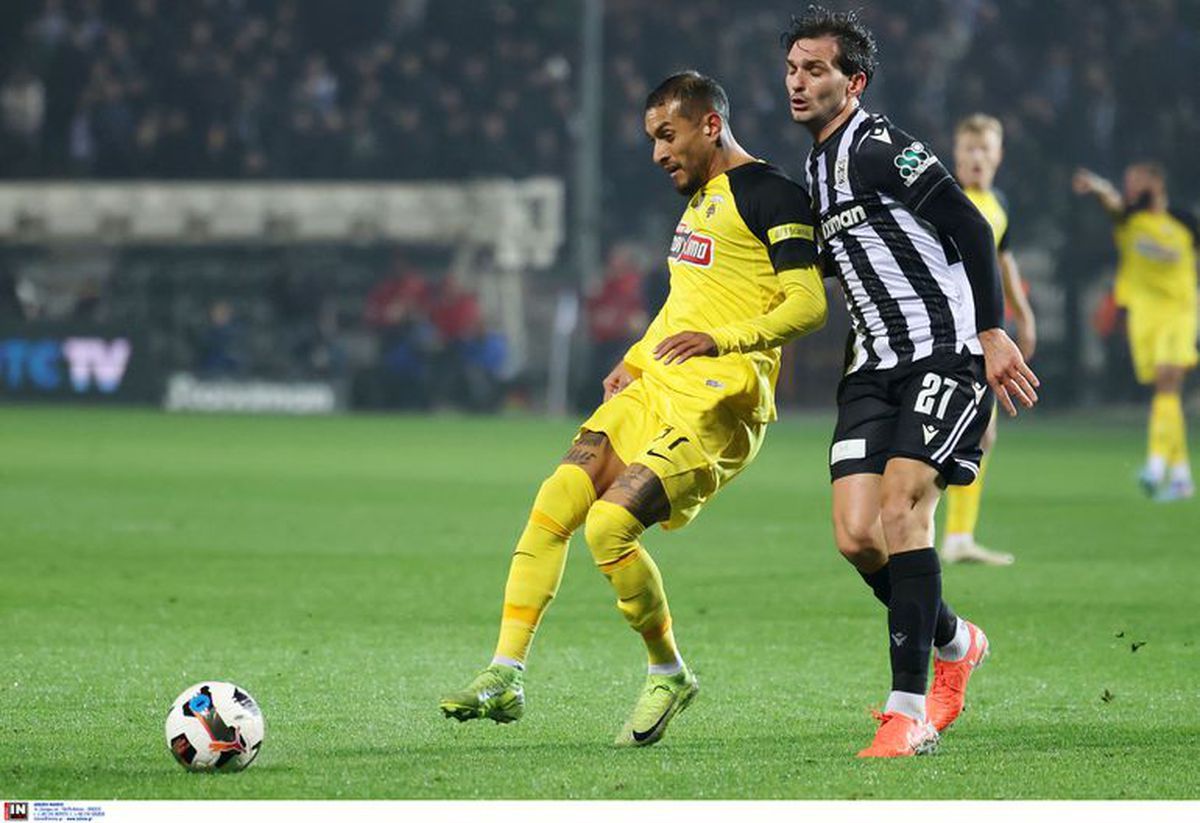 Măștile cu Răzvan Lucescu și steagurile „tricolore” n-au ajutat-o pe PAOK » Eliminare dramatică din Cupa Greciei: gol decisiv în minutul 107