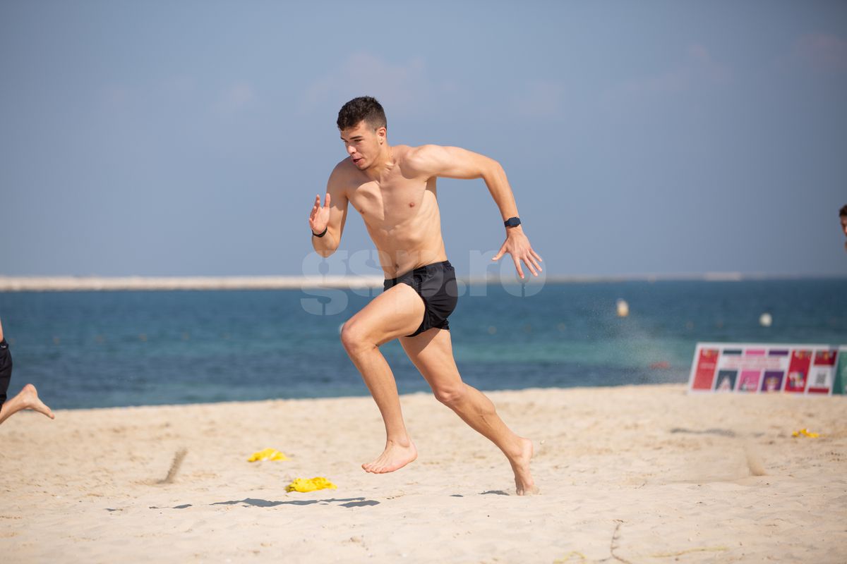 Burj al Rapid » Gazeta a intrat în cantonamentul de lux plătit de Șucu în Dubai. Pacea rușilor e spartă de strigătele lui Șumudică: „Haide, my friend, au un loc la salvamari!”