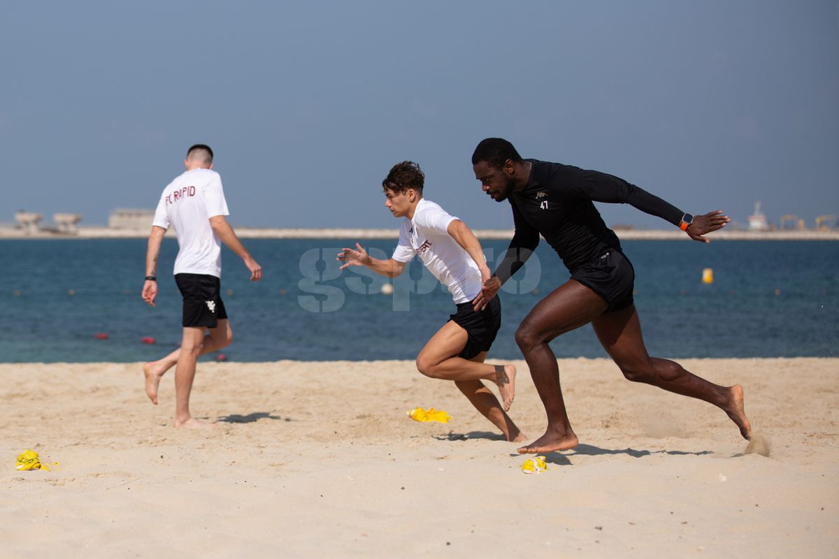 Antrenament Rapid pe plajă în Dubai, 9 ianuarie 2025