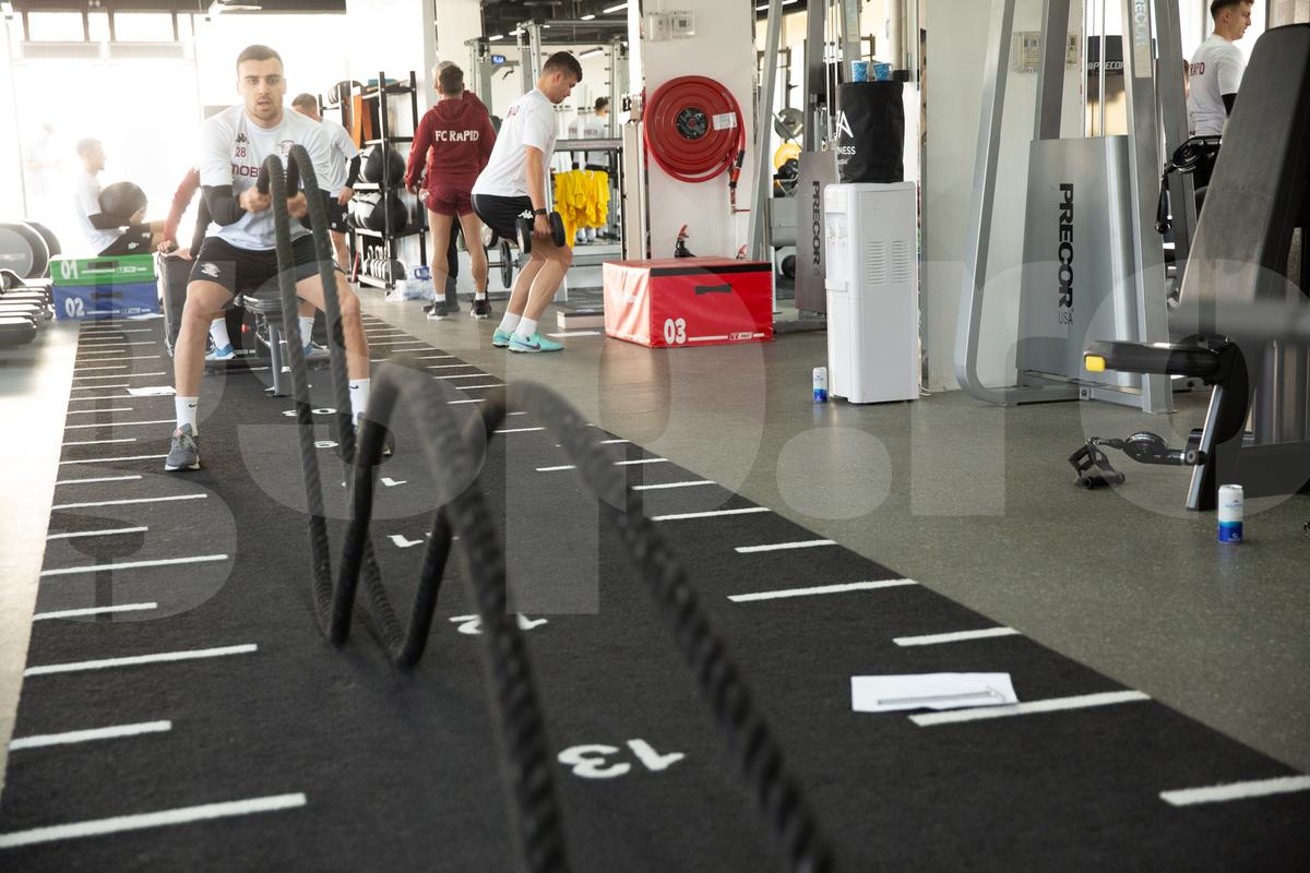 Antrenament Rapid in sala de forţă din Dubai, 9 ianuarie 2025