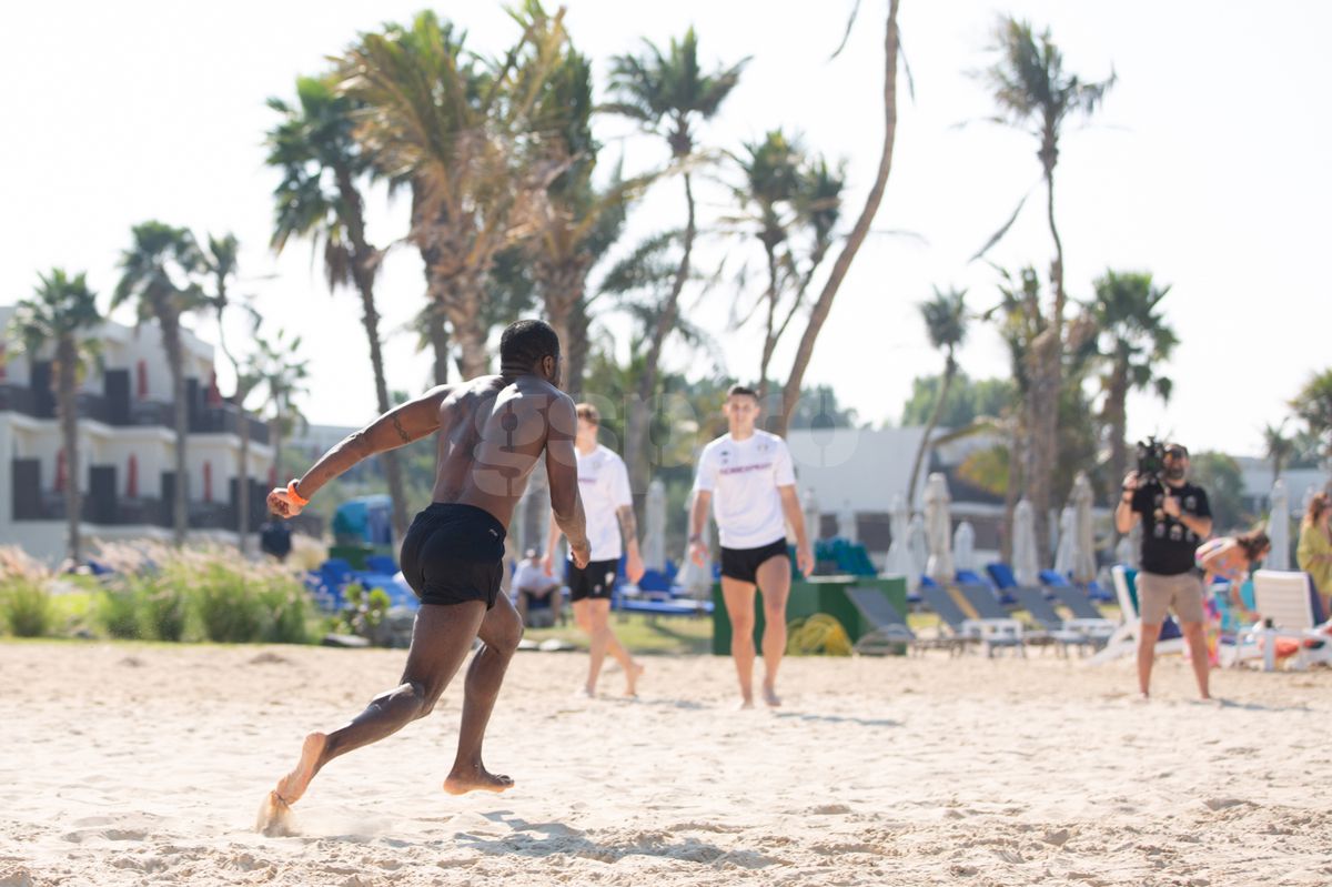 Burj al Rapid » Gazeta a intrat în cantonamentul de lux plătit de Șucu în Dubai. Pacea rușilor e spartă de strigătele lui Șumudică: „Haide, my friend, au un loc la salvamari!”