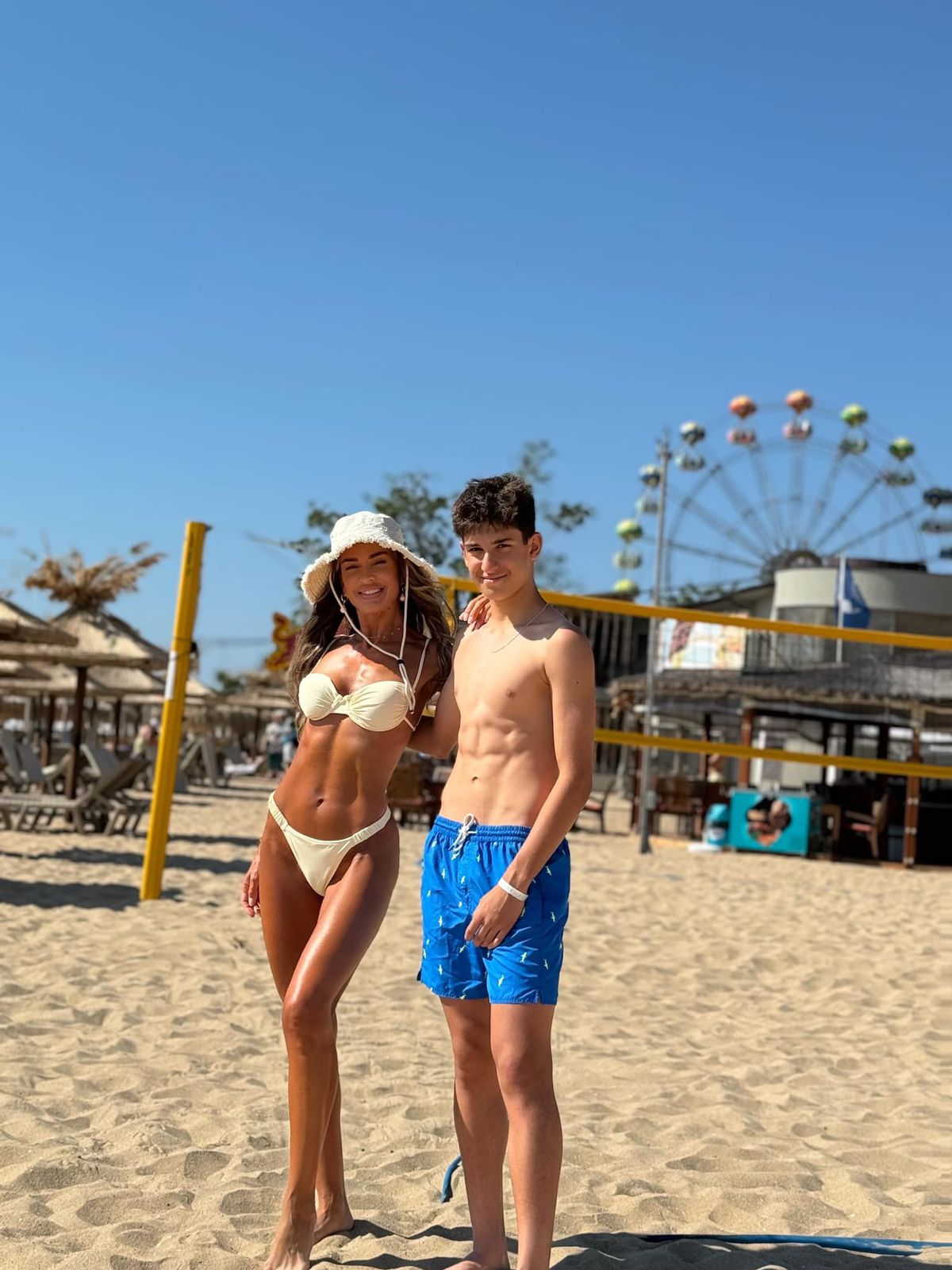 FOTO Aproape de nerecunoscut! Diana Munteanu, fosta soție a lui Claudiu Niculescu, transformare radicală