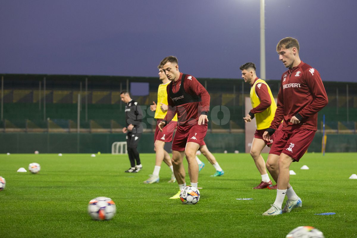 Antrenament Rapid în Dubai, 9 ianuarie 2025