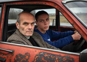 Glume în serie pe net cu David Popovici și CTP: o avalanșă de imagini generate cu AI-ul