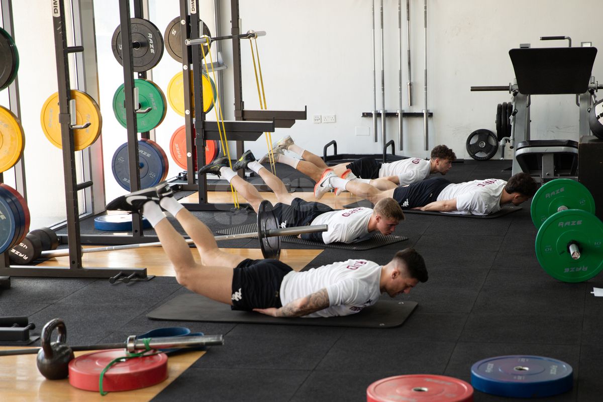 Cine e omul care-i chinuie serios pe rapidiști în Dubai? „Am lucrat într-o perioadă în transporturi maritime”