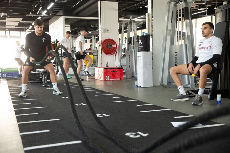 Antrenament Rapid in sala de forţă din Dubai, 9 ianuarie 2025. FOTO: Ionuț Iordache (GSP)