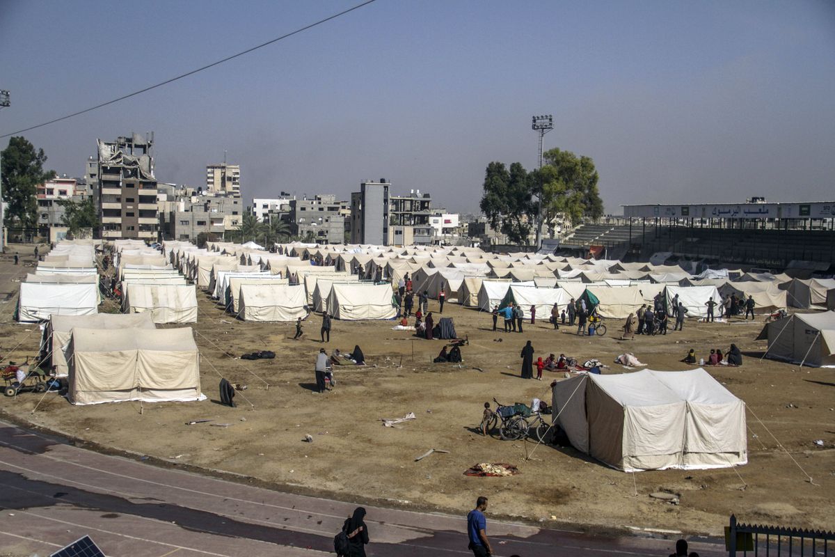 Cel mai vechi stadion din Fâșia Gaza este acum tabără de refugiați palestinieni » Arena a fost transformată în centru de detenție, apoi demolată de israelieni