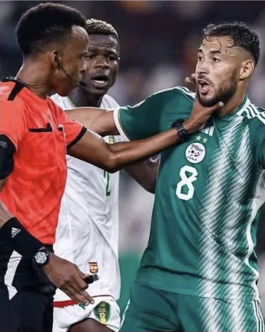 Controversă la Cupa Africii » Arbitri schimbați înainte de meci