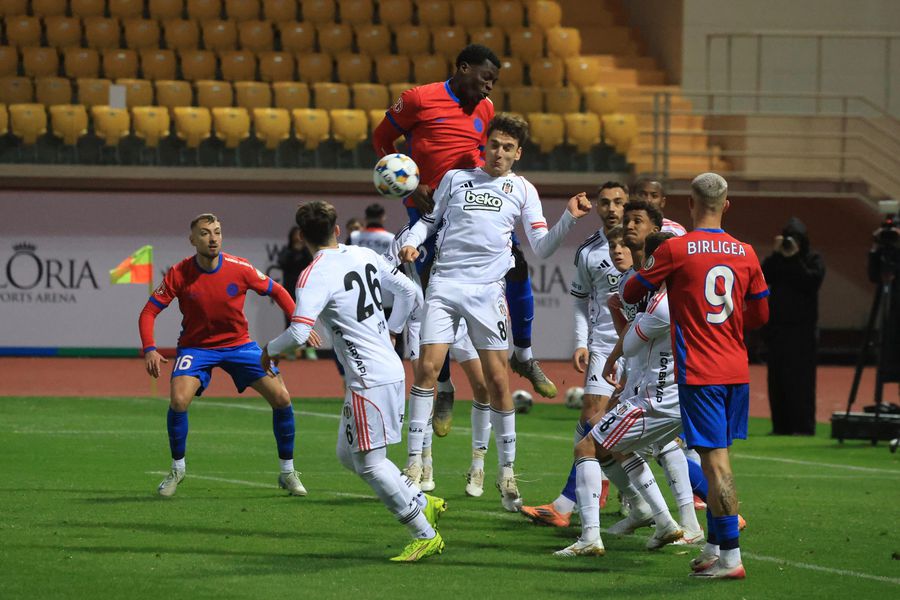 Joyskim Dawa a revenit după o absență de 10 luni Revenire la FCSB după 10 luni » A jucat în amicalul cu Beșiktaș