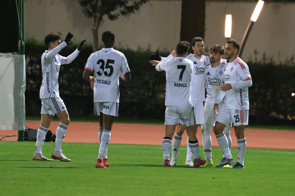 FCSB - Beșiktaș 1-2 » Campioana, învinsă în singurul amical din Antalya! A avut 1-0, dar a pierdut după două greșeli în defensivă