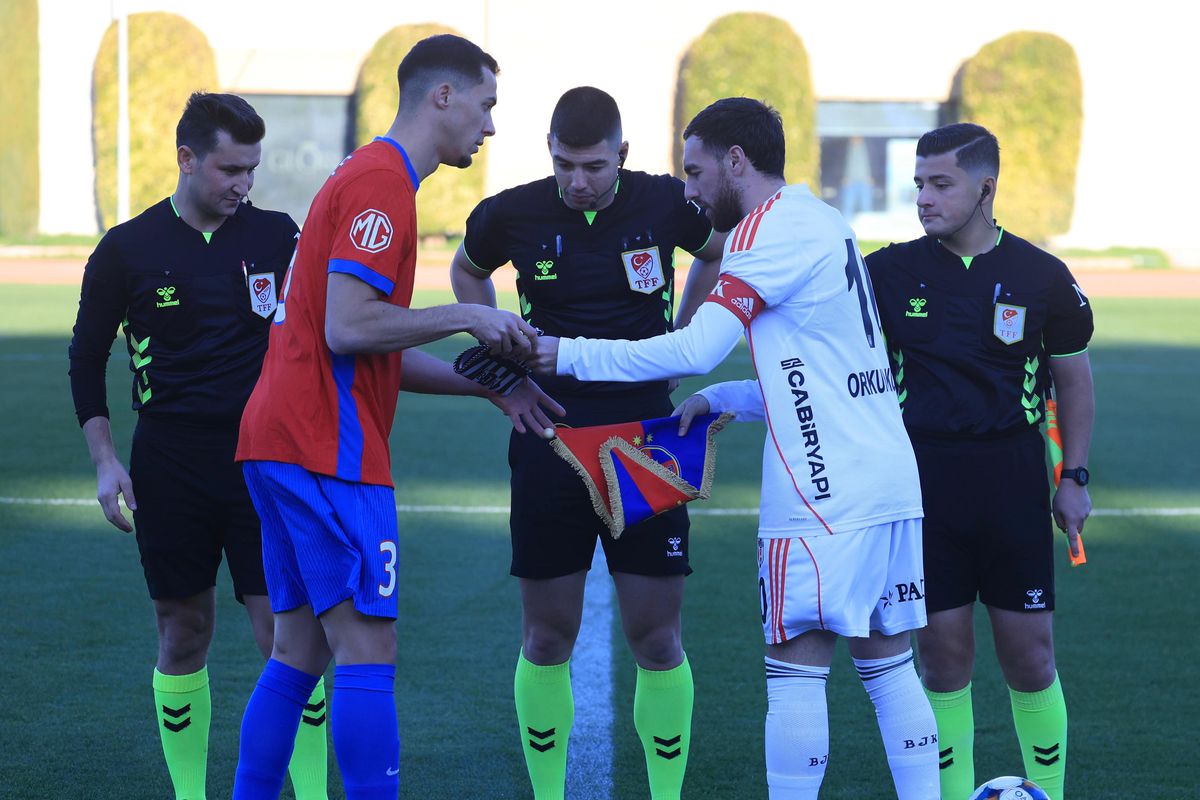 FCSB - Beșiktaș 1-2 » Campioana, învinsă în singurul amical din Antalya! A avut 1-0, dar a pierdut după două greșeli în defensivă