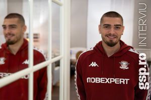 De la pungi în picioare și cașcaval pane, la visul de a fi campion cu Rapid și a juca la Mondial: „Lumea spune «Uite-l și pe ăla! Stă cu cercei în urechi și îmi zice el mie»”