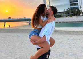 Fostul fotbalist legitimat la FCSB se iubește cu Elena, solista trupei Mandinga » Primele imagini împreună
