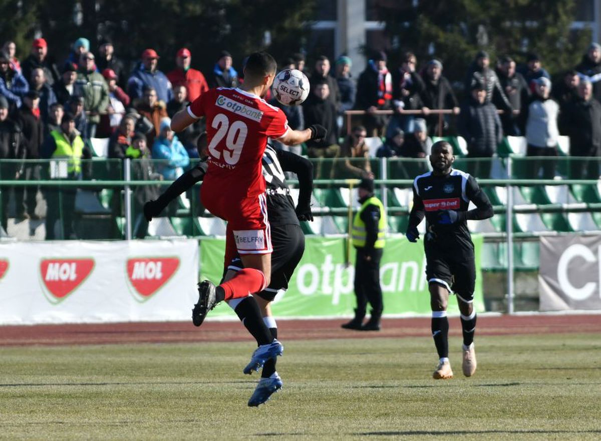 SEPSI - POLI IAȘI 1-0 // Mircea Rednic explică unde au greșit jucătorii săi în meciul cu Sepsi: „Asta am făcut în ultimele minute”